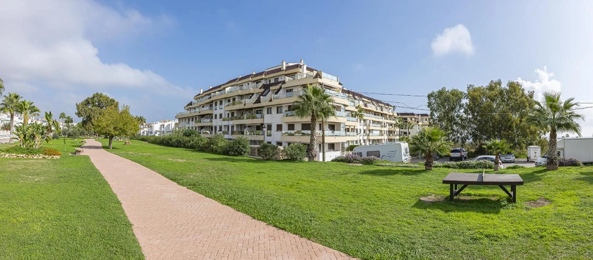 2218-Duplex First Line Beach With Sea View Manilva Španělsko